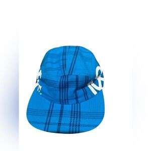 10 Deep hat blue color